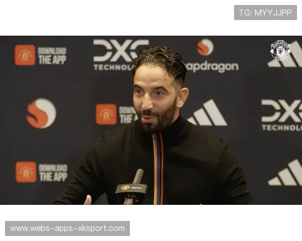 巴萨天价合同谈判破裂，内部分歧显现